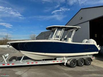 2024 Robalo R270 Center Console