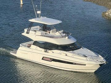 2024 Prestige 460 F Line