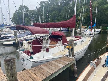 1983 Ericson Yachts 28+