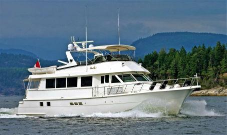 1996 Hatteras Sport Deck Motoryacht