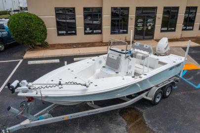 2019 Sea Pro 208