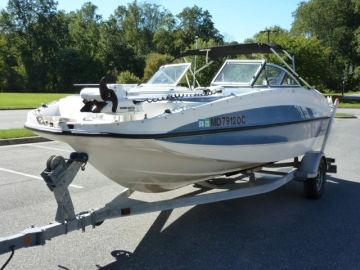 2013 Bayliner 190 Deck Boat