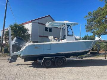 2018 Sea Hunt Ultra 235 SE