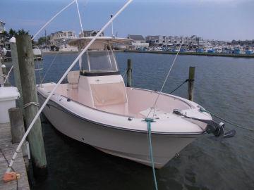 2014 Grady-White 230 Fisherman