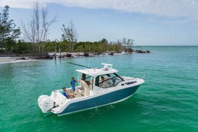 2024 Boston Whaler 325 Conquest