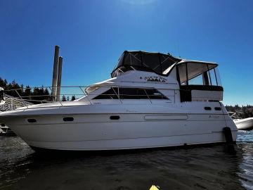 1998 Cruisers Yachts 3650 Aft Cabin Motoryacht