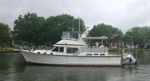 1989 Offshore Yachts Yachtfisher