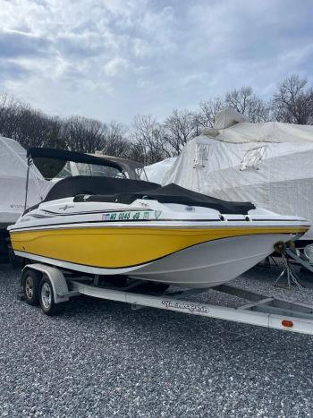 2015 Hurricane 187 sun deck