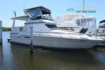 1988 Sea Ray 415 Aft Cabin