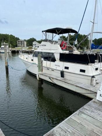 1987 Mainship 36 Nantucket Double Cabin