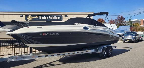 2005 Sea Ray 270 Sundeck