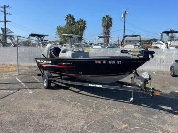 2019 Tracker Boats Pro Guide V-16 SC