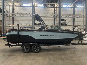 2025 MasterCraft XT24