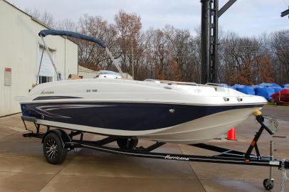 2024 Hurricane SunDeck Sport 188 IO