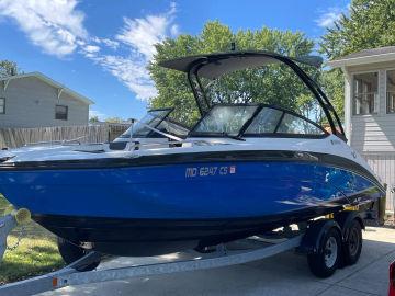 2017 Yamaha Boats AR 210