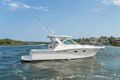 2004 Tiara Yachts 32'