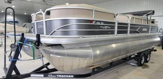 2017 Suntracker Party Barge 24 DLX