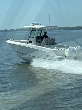 2024 Boston Whaler 250 Outrage