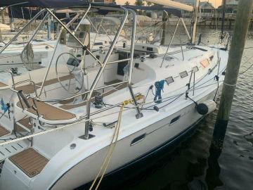 2006 Hunter 38