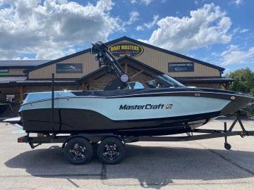 2025 MasterCraft XT22