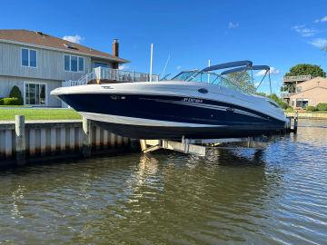 2011 Sea Ray 300 Sundeck