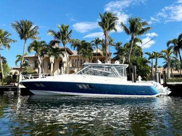 2017 Intrepid 475 Sport Yacht