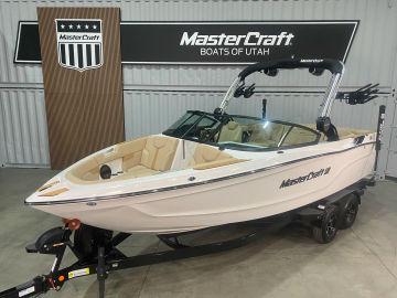 2024 Mastercraft XT23