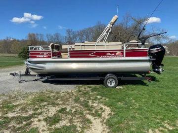 2018 SUNTRACKER FISHIN BARGE 20