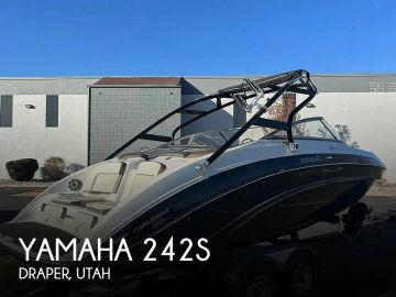 2013 Yamaha 242S