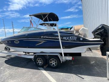 2019 CROWNLINE E255 XS