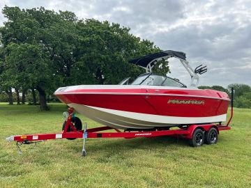 2024 MOOMBA MAX