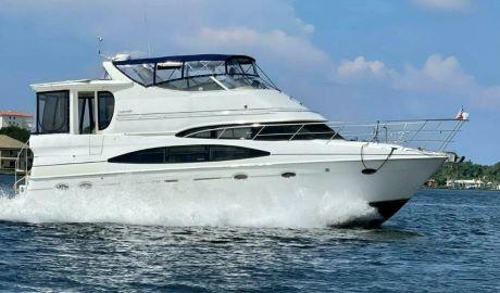 2001 Carver 466 Motor Yacht