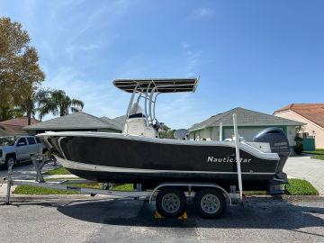 2019 NauticStar Boats Legacy