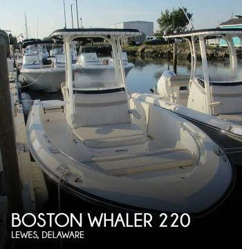 2023 Boston Whaler 220 DAUNTLESS