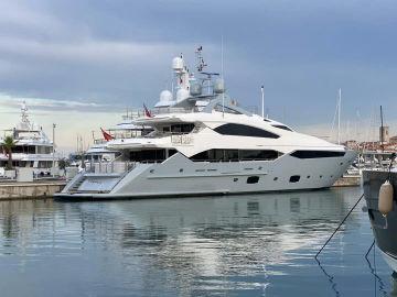 2012 Sunseeker 40m Yacht