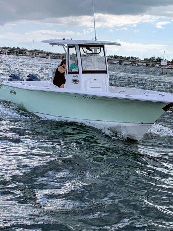 2017 Sea Hunt 27 GAMEFISH FS