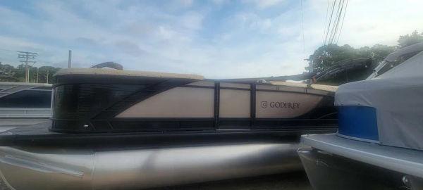 2023 Godfrey Pontoons Monaco 235 C