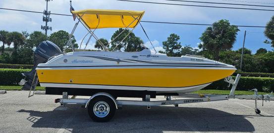 2013 Hurricane SunDeck Sport 188 OB