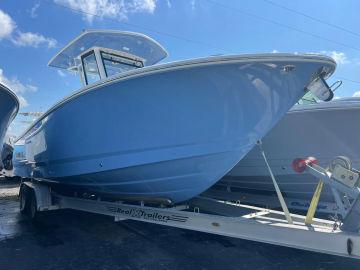 2024 Robalo R250 Center Console