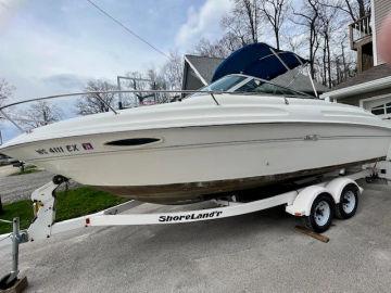 1997 Sea Ray 215 Express Cruiser