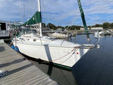 1985 Hunter 34'