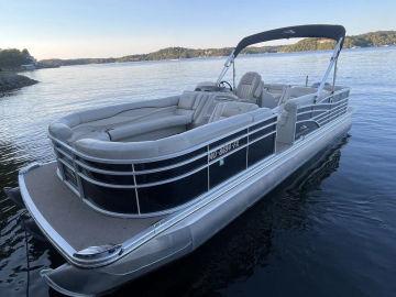 2013 Bennington 25 RCW LTD