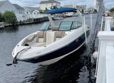 2013 Sea Ray 300 SLX