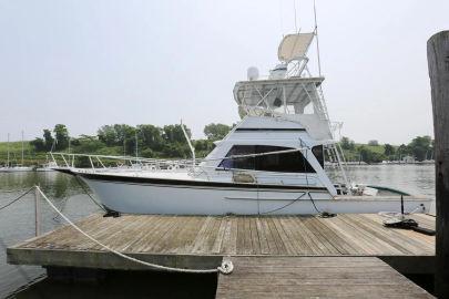 1975 Striker 44 Sport Fisherman