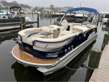 2013 Avalon AMBASSADOR 2785 ENTERTAINTER