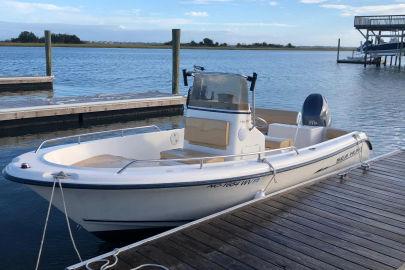 2003 Sea Hunt Triton