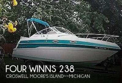 1996 Four Winns 238 Vista