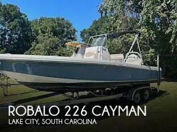 2015 Robalo 226 Cayman