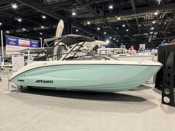 2024 Yamaha Boats AR 250