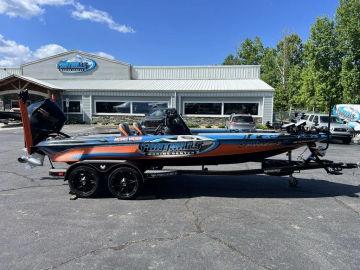 2023 Phoenix Bass Boats 920 Elite